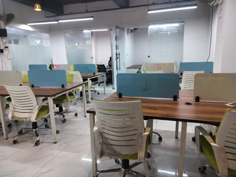 Team Area, sector 3 Commercial Office Space 1600 Sq.Ft. In Sector 3 Noida 9688358