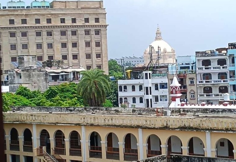 Exterior View, hazratganj 2 Bedroom 800 Sq.Ft. Apartment In Hazratganj Lucknow 9688370