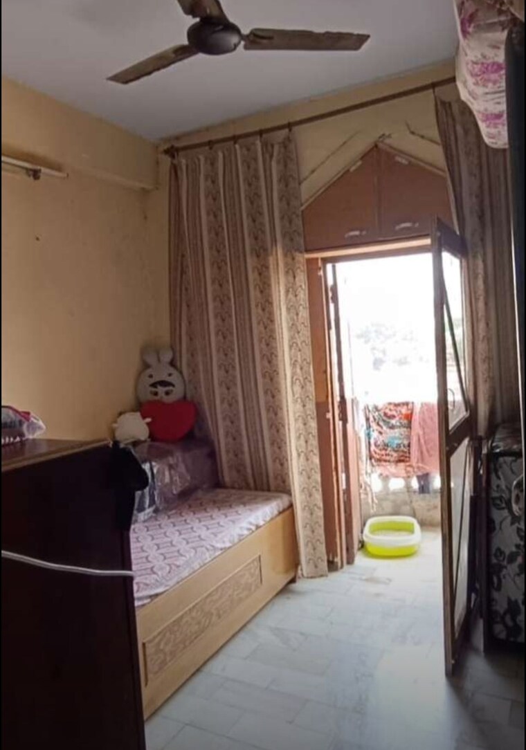 Living Room, hazratganj 2 Bedroom 800 Sq.Ft. Apartment In Hazratganj Lucknow 9688370