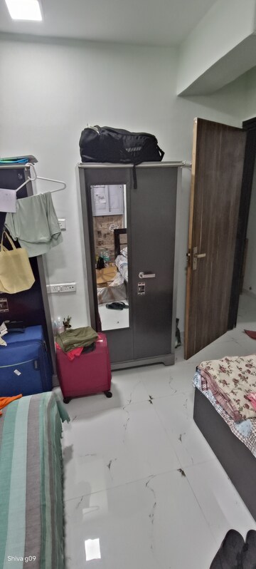 Room in  Pg at Mahalaxmi – for Rent