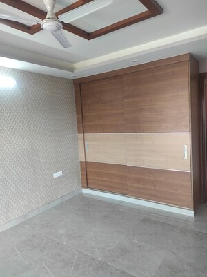 Bedroom in 3 BHK Builder Floor at Sector 51 – for Rent