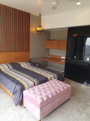 Bedroom in 4 BHK Apartment at Mahaavir Ratan, Vashi Sector 12 – for Sale