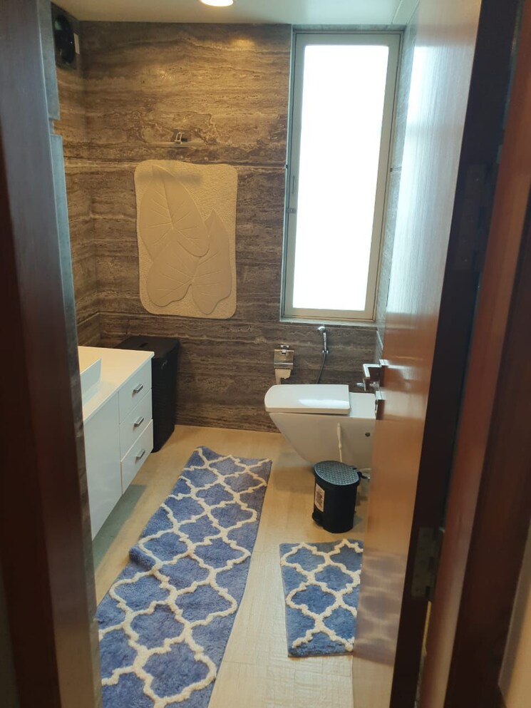 Attached Bathroom, mahaavir-ratan 4 Bedroom 3636 Sq.Ft. Apartment In Vashi Sector 12 Navi Mumbai 9688431