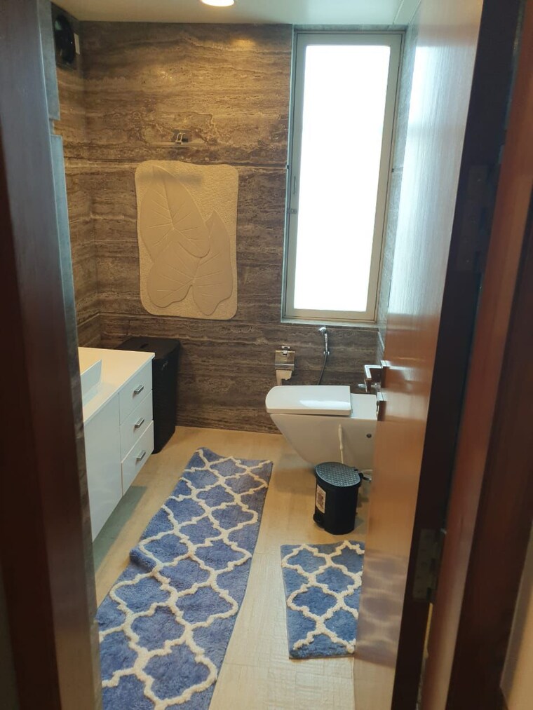 Attached Bathroom, mahaavir-ratan 4 Bedroom 3636 Sq.Ft. Apartment In Vashi Sector 12 Navi Mumbai 9688431