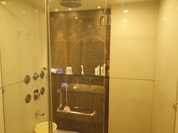 Attached Bathroom in 4 BHK Apartment at Mahaavir Ratan, Vashi Sector 12 – for Sale