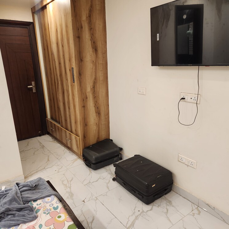 Living Room, sector 21d 5 Bedroom 500 Sq.Yd. Builder Floor In Sector 21d Faridabad 9688412