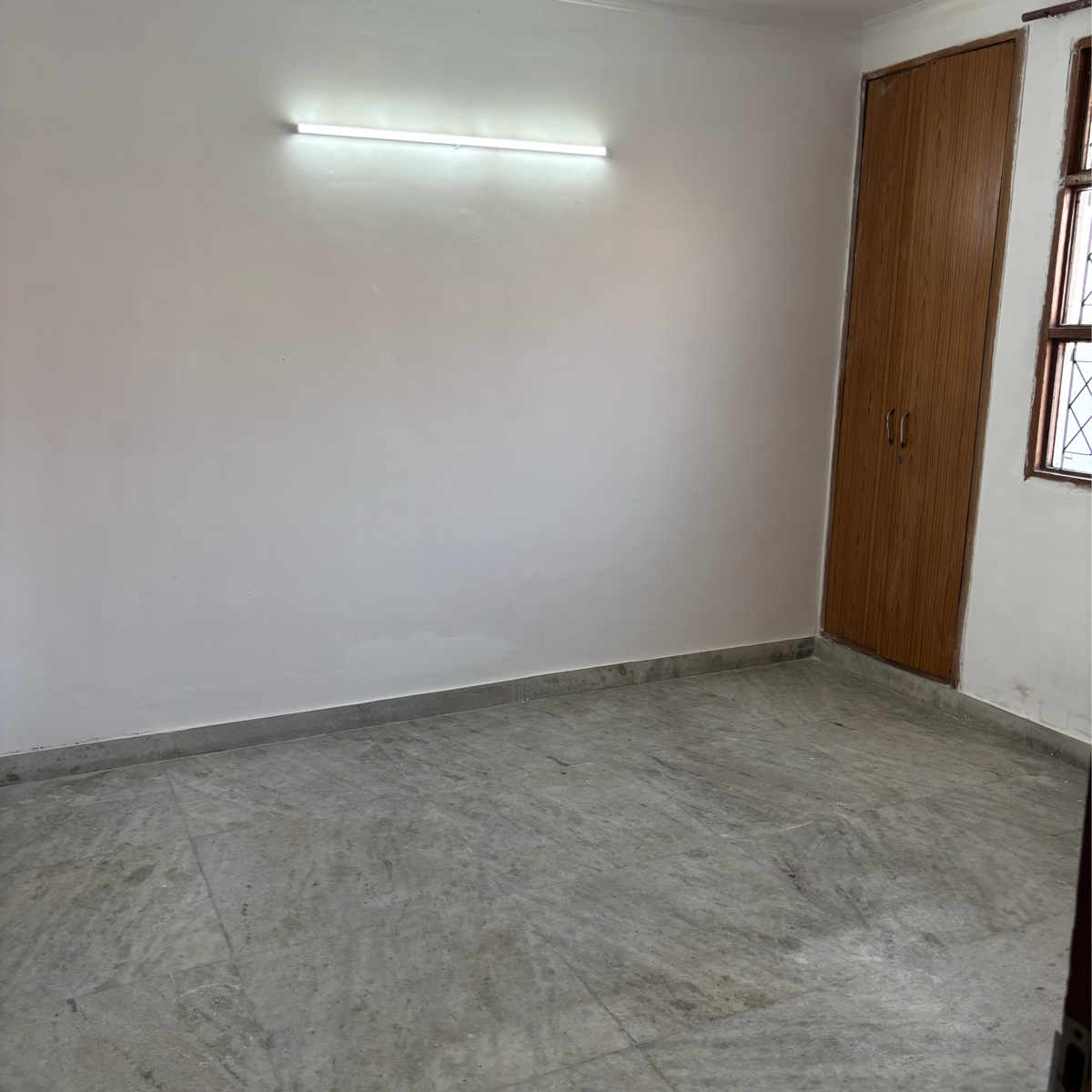 1 BHK + Extra Room Apartment For Rent in IGNOU Road