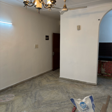Room in 1 BHK Apartment at Ignou Road – for Rent
