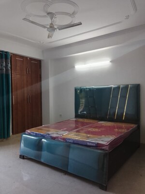 Bedroom in 1 BHK Builder Floor at Chattarpur – for Rent