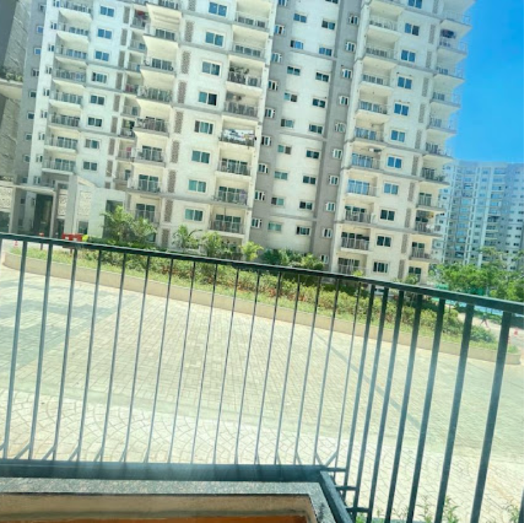 Balcony, l-t-raintree-boulevard-phase-2 1 RK 400 Sq.Ft. Apartment In Nh 7 Bangalore 9688456