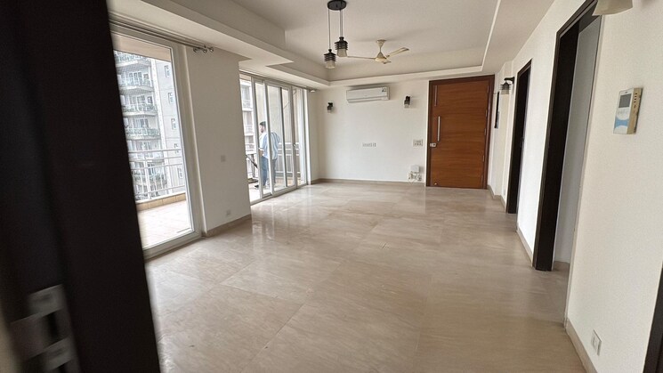 Room, puri-diplomatic-greens-phase-i 3 Bedroom 1800 Sq.Ft. Apartment In Sector 111 Gurgaon 9688449