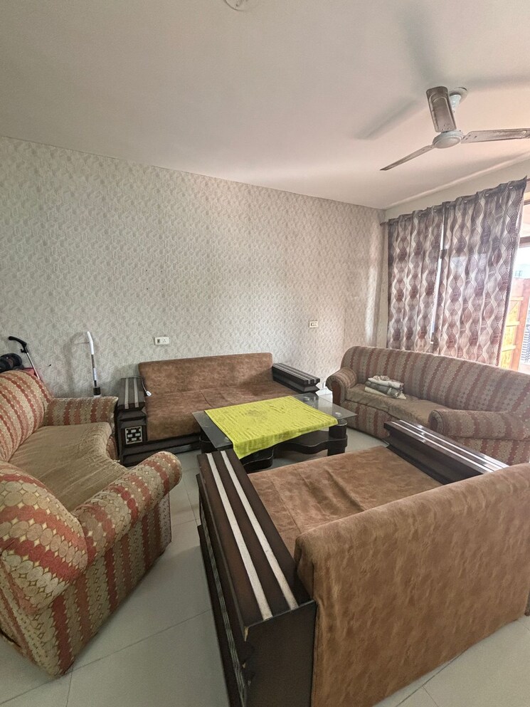 Living Room, pareena-laxmi-apartments 2 Bedroom 453 Sq.Ft. Apartment In Sector 99 Gurgaon 9688486