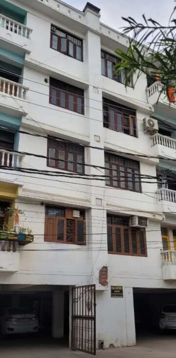 3 BHK Apartment For Rent in Nishat Ganj