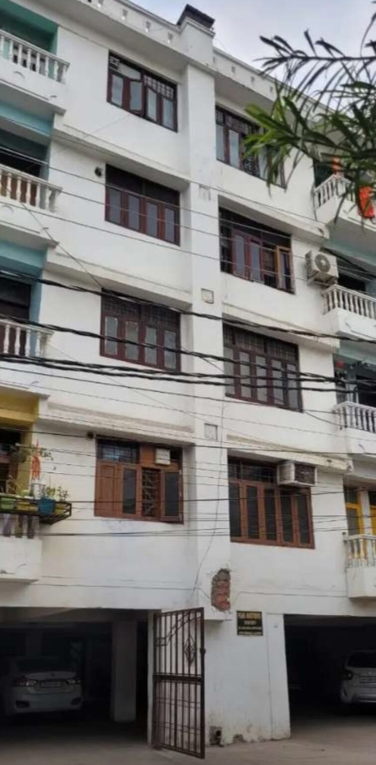 Cover Image, nishat ganj 3 Bedroom 1600 Sq.Ft. Apartment In Nishat Ganj Lucknow 9688493