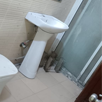 Bathroom in 5 BHK Villa at RWA Apartments Sector 41, Sector 41 – for Rent