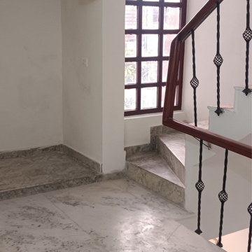 Room in 5 BHK Villa at RWA Apartments Sector 41, Sector 41 – for Rent