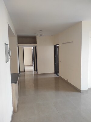 Living Room in 3 BHK Builder Floor at Unitech The Residences Sector 33, Sector 33 – for Rent