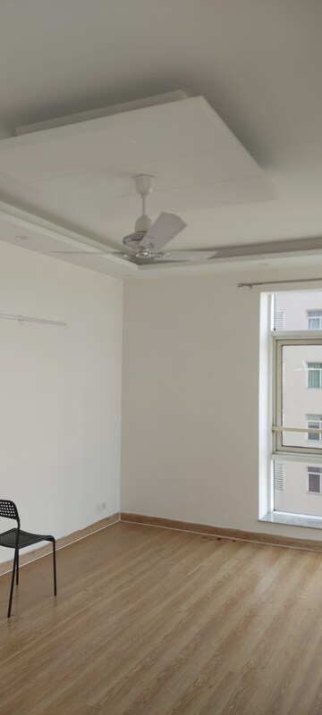 Bathroom in 3 BHK Apartment at Jaypee Greens Star Court, Jaypee Greens – for Rent