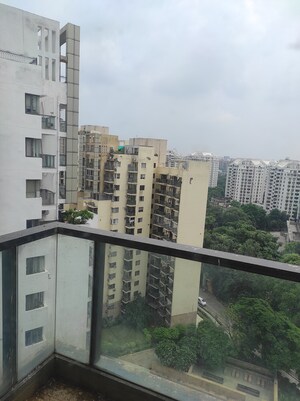 3.5 BHK Apartment For Rent in Unitech Uniworld Gardens, Sector 47