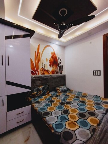 Bedroom in 2.5 BHK Builder Floor at Uttam Nagar – for Sale