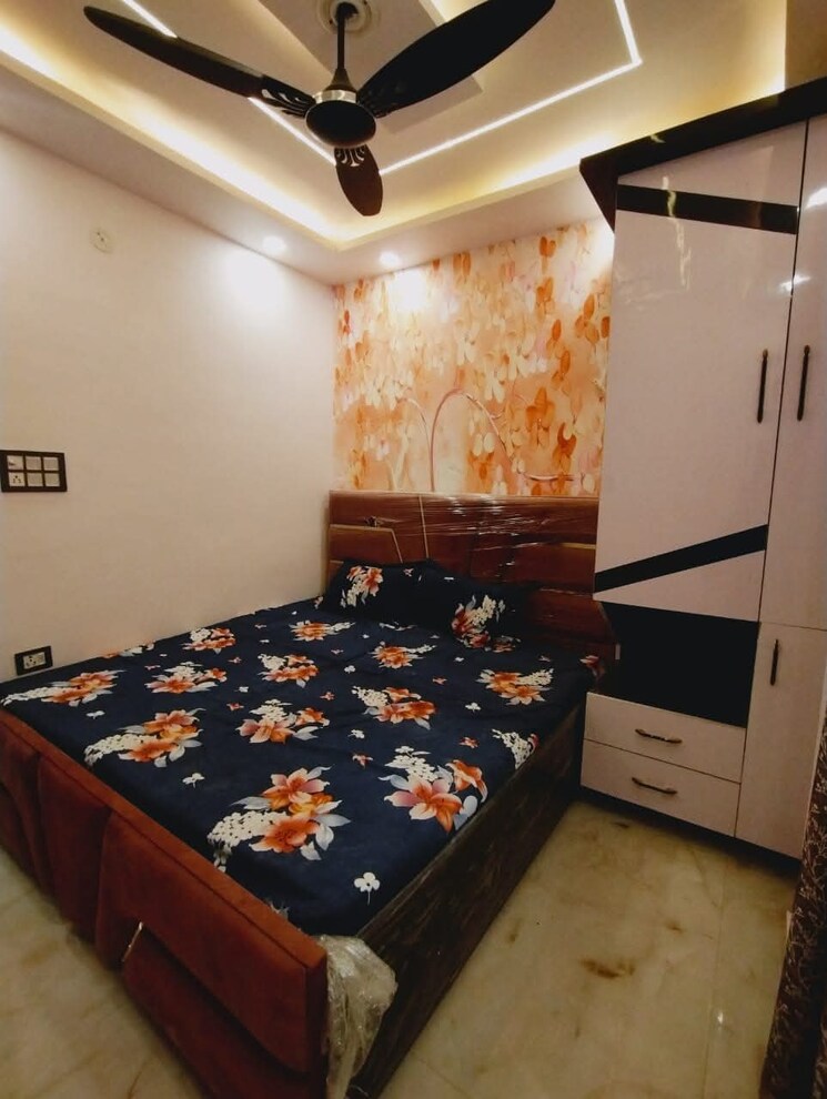 Bedroom, uttam nagar 2.5 Bedroom 457 Sq.Ft. Builder Floor In Uttam Nagar Delhi 9688585