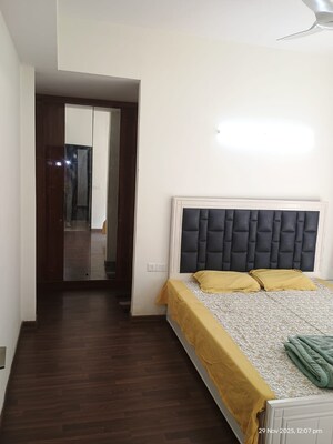 Bedroom in 3 BHK Builder Floor at BPTP Amstoria, Sector 102 – for Rent