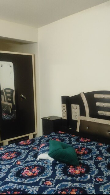 Room in 2 BHK Apartment at Mittal Rajnagar Residency, Raj Nagar Extension – for Rent