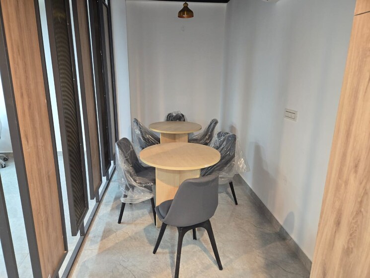 Team Area, sector 16 Commercial Office Space 1500 Sq.Ft. In Sector 16 Noida 9688633