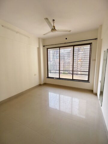 Room in 2 BHK Apartment at Sadguru Complex I, Goregaon East – for Rent