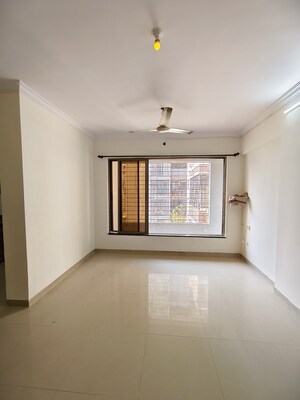 Room in 2 BHK Apartment at Sadguru Complex I, Goregaon East – for Rent