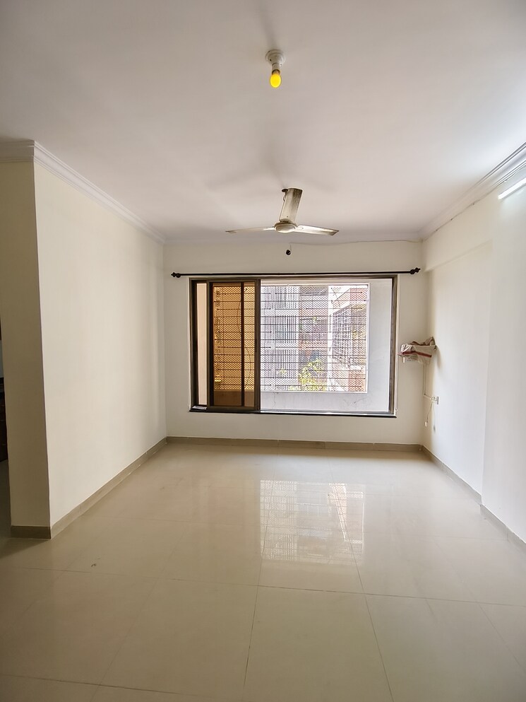 Room, sadguru-complex-i 2 Bedroom 950 Sq.Ft. Apartment In Goregaon East Mumbai 9688649