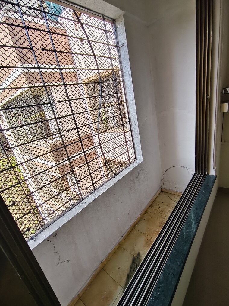 Balcony, sadguru-complex-i 2 Bedroom 950 Sq.Ft. Apartment In Goregaon East Mumbai 9688649