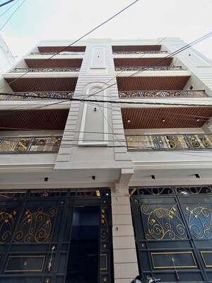 3.5 BHK Builder Floor For Sale in Uttam Nagar