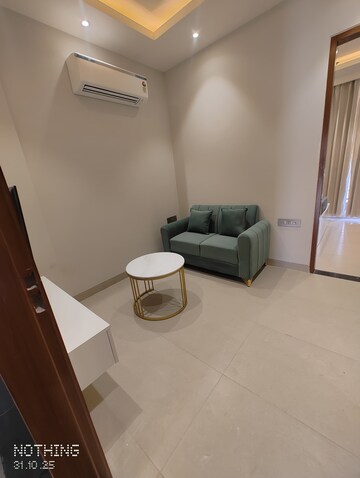 Bathroom in 1 BHK Builder Floor at Ardee City, Sector 52 – for Rent