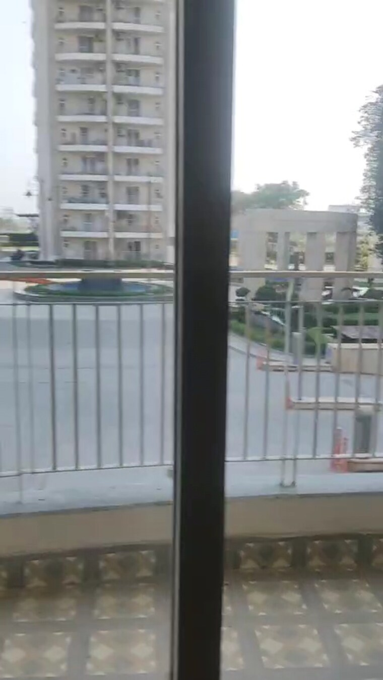 Balcony, bptp-discovery-park 3.5 Bedroom 1850 Sq.Ft. Apartment In Sector 80 Faridabad 9688668