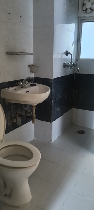 Master Bedroom in 3 BHK Apartment at Maxblis White House, Sector 75 – for Rent