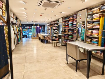 Floor Plan in  Showroom at Rajpur Road – for Rent