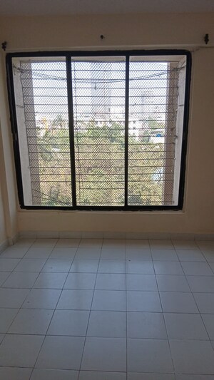 Room in 1 BHK Apartment at Fam CHS, Kopar Khairane – for Rent