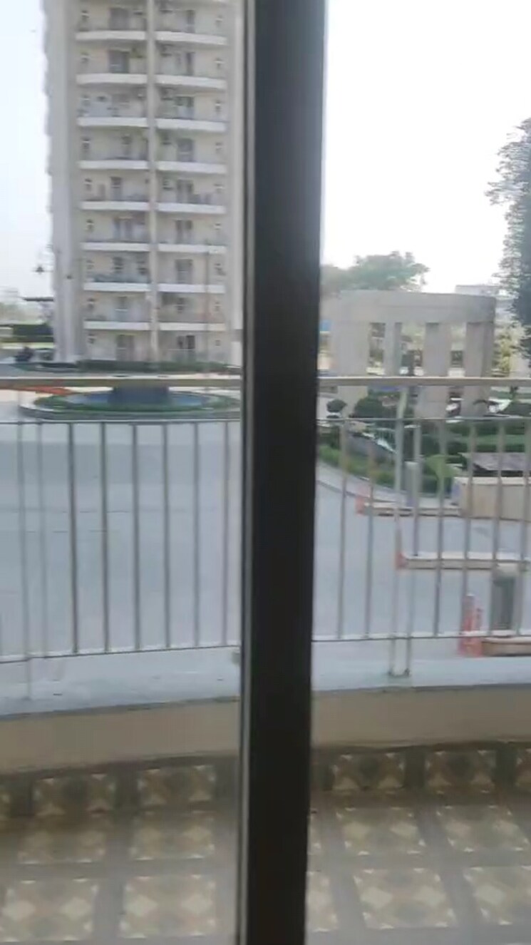 Balcony, bptp-discovery-park 3 Bedroom 1625 Sq.Ft. Apartment In Sector 80 Faridabad 9688682