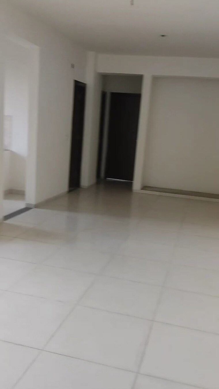 Room, bptp-discovery-park 3 Bedroom 1625 Sq.Ft. Apartment In Sector 80 Faridabad 9688682