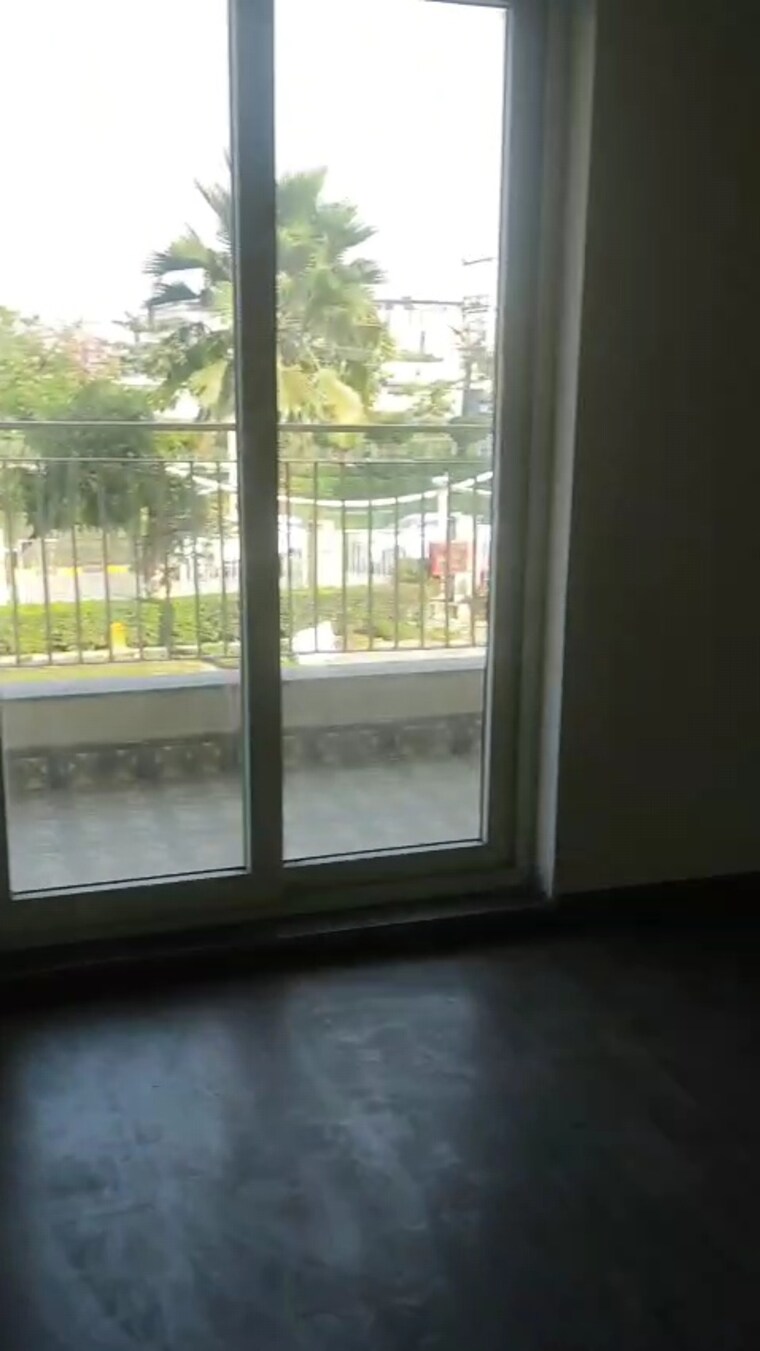 Room, bptp-discovery-park 3 Bedroom 1625 Sq.Ft. Apartment In Sector 80 Faridabad 9688682