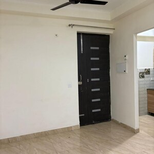 Room in 2 BHK Apartment at RG Luxury Homes Phase II, Chipyana Khurd Urf Tigri – for Rent