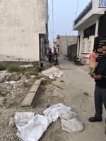 100 Sq.Yd. Plot in 100 Square Yard Corner pl