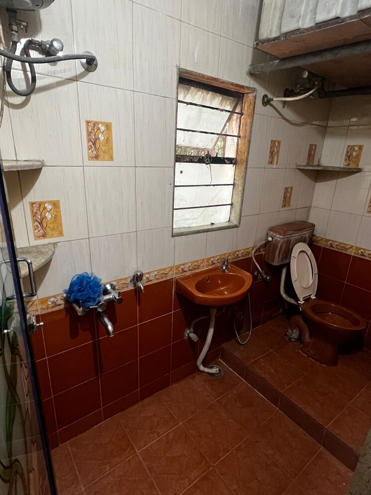 Bathroom, aundh road 2 Bedroom 1150 Sq.Ft. Apartment In Aundh Road Pune 9688722