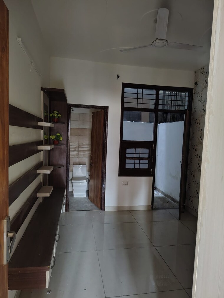 undefined, dhakoli 3 Bedroom 100 Sq.Yd. Builder Floor In Dhakoli Zirakpur 9688721