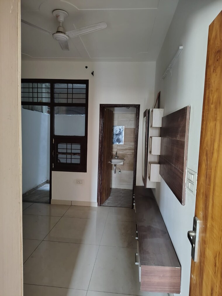 undefined, dhakoli 3 Bedroom 100 Sq.Yd. Builder Floor In Dhakoli Zirakpur 9688721