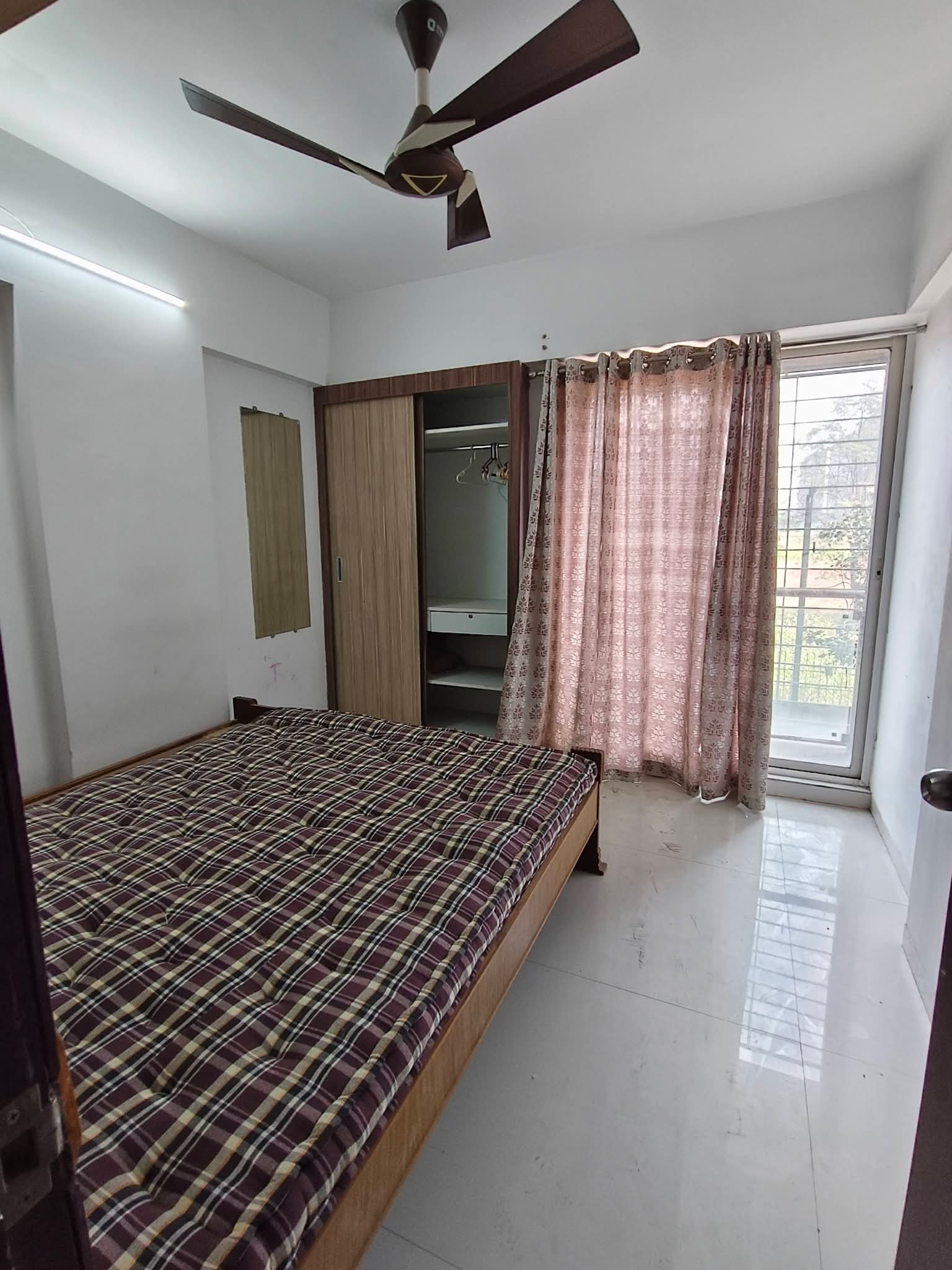 1 BHK Apartment For Rent in Gulmohar Serene