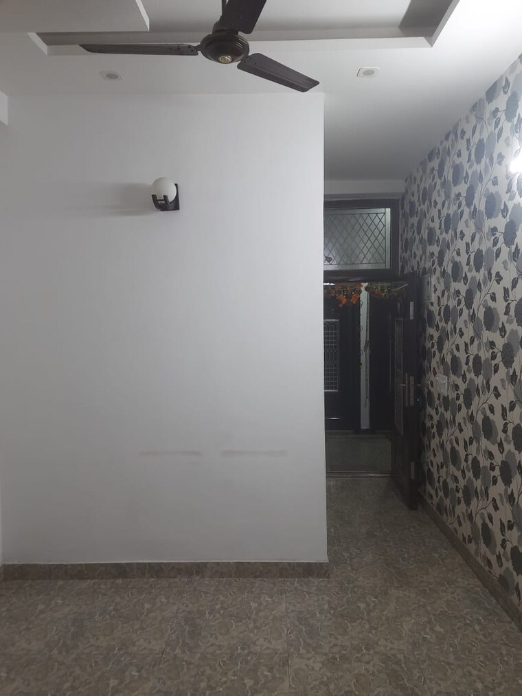 Room, shakti khand iii 2 Bedroom 900 Sq.Ft. Builder Floor In Shakti Khand Iii Ghaziabad 9688737