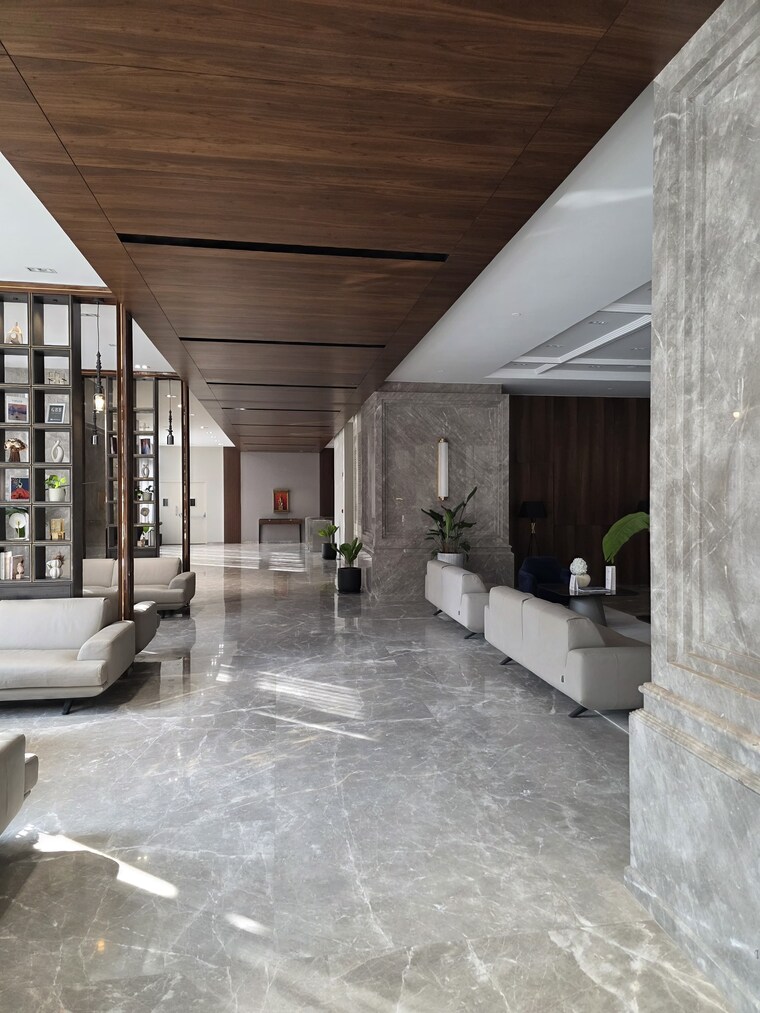  Parking, kothrud Commercial Office Space 900 Sq.Ft. In Kothrud Pune 9688771