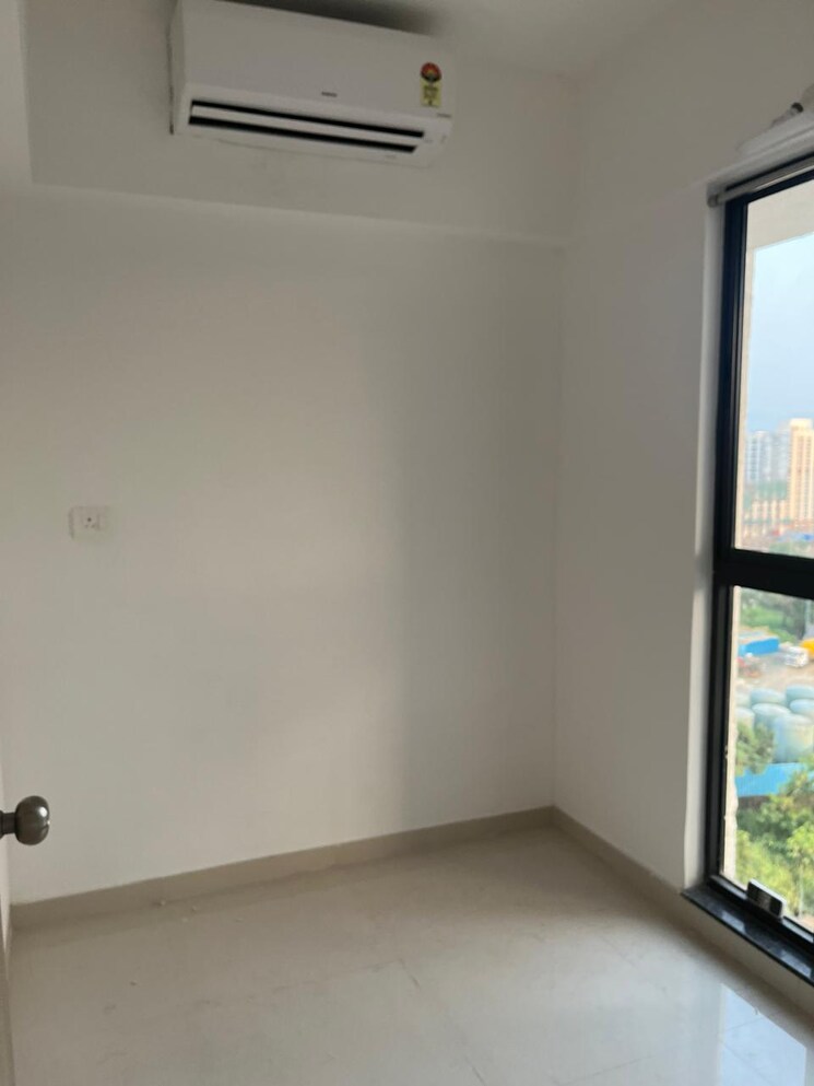 Room, lodha-palava-city-lakeshore-greens 2.5 Bedroom 759 Sq.Ft. Apartment In Dombivli East Thane 9688784